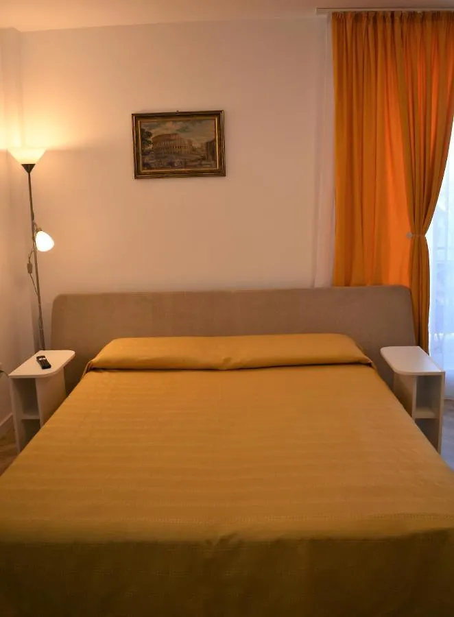 Domus Magistrae Apartamento Bucareste 0*,