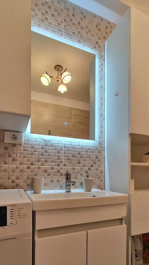 Domus Magistrae Apartment Bucureşti 0*,  România
